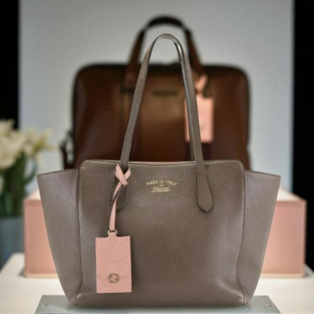 Gucci Swing Tote in Brown Grained Leather - Picture 2 of 9